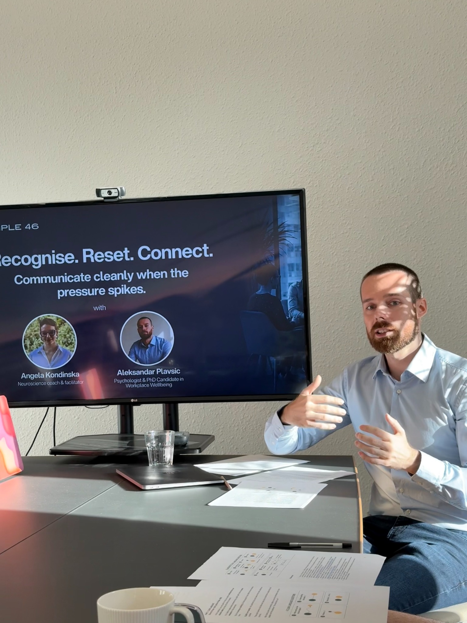 Aleksandar facilitating the Stress, Communication and Emotional Regulation at Work workshop in Barcelona